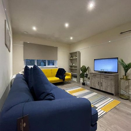 The Riverside ألوا المظهر الخارجي الصورة